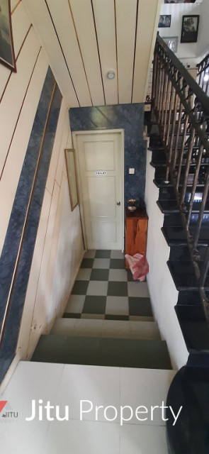 Dijual Rumah Gaya American Classic Di Setiabudi Regency Bandung