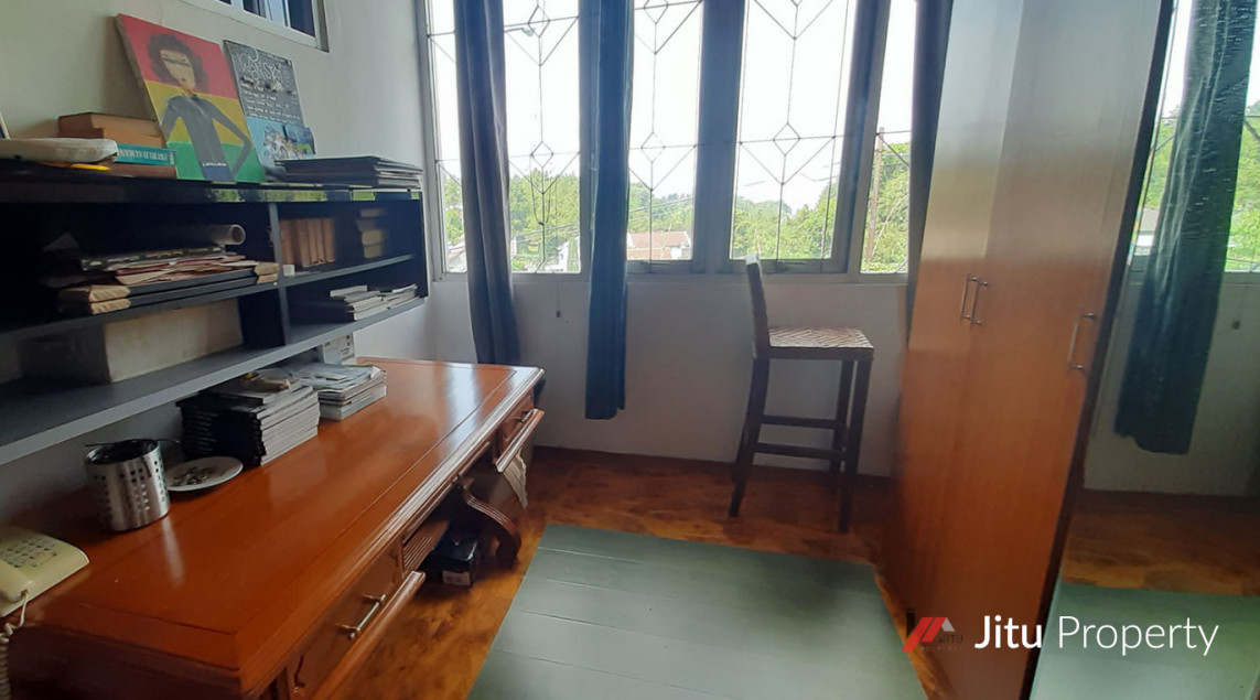 Dijual Rumah Gaya American Classic Di Setiabudi Regency Bandung