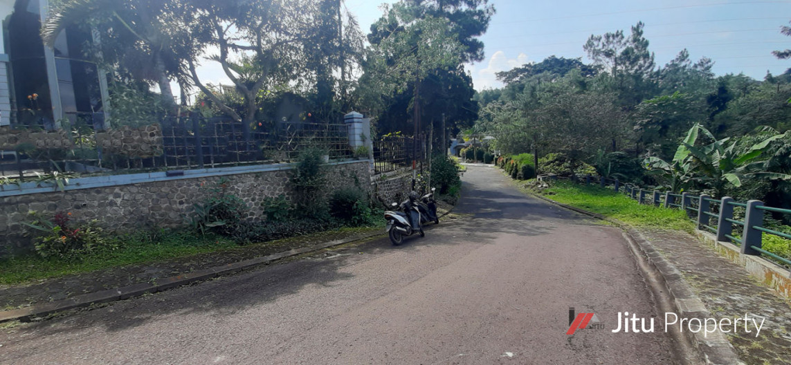 Dijual Rumah Gaya American Classic Di Setiabudi Regency Bandung
