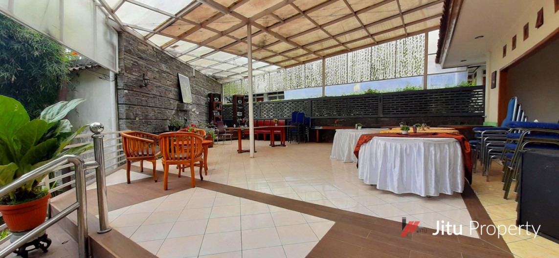 Dijual Resort Hotel Di Jalan Dokter Setiabudi  Kota Bandung