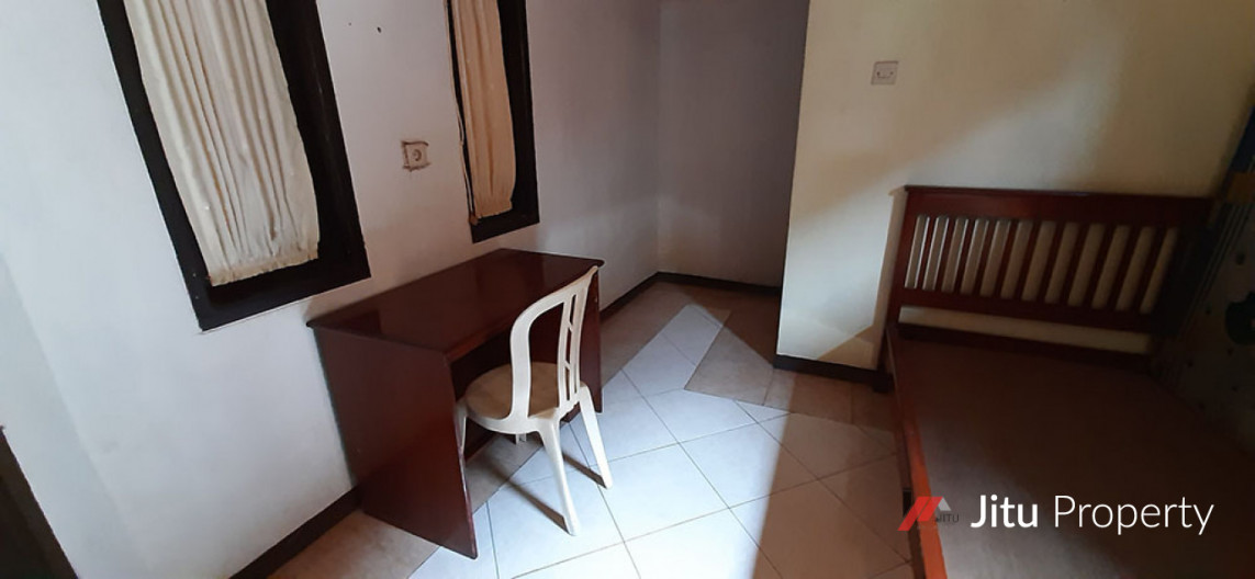 KOST-KOSTAN 11 KAMAR DI SAYANG JATINANGOR KAB SUMEDANG