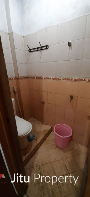 KOST-KOSTAN 11 KAMAR DI SAYANG JATINANGOR KAB SUMEDANG
