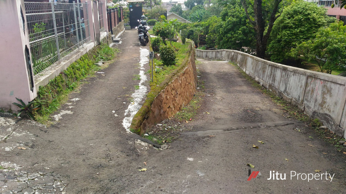 Dijual Kost 8 Kamar Di Samping Kampus Poltekpar NHI Setiabudi Bandung