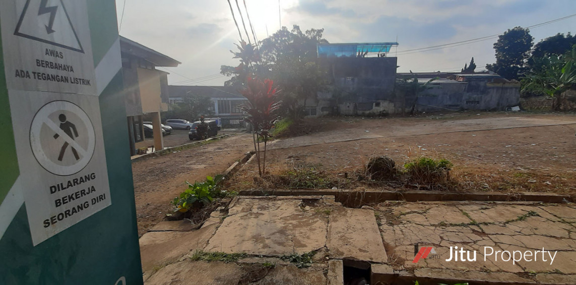 Dijual Gudang Hitung Tanah Di Jalan Ir.h. Juanda (Dago) Bandung
