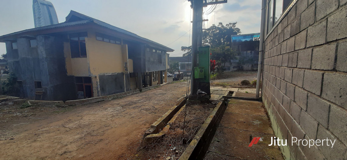 Dijual Gudang Hitung Tanah Di Jalan Ir.h. Juanda (Dago) Bandung