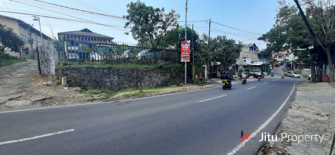 Dijual Gudang Hitung Tanah Di Jalan Ir.h. Juanda (Dago) Bandung