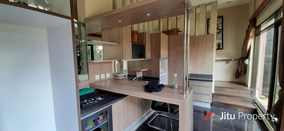 Dijual Rumah Tiga Lantai Di Jalan Awi Ligar Raya Bandung