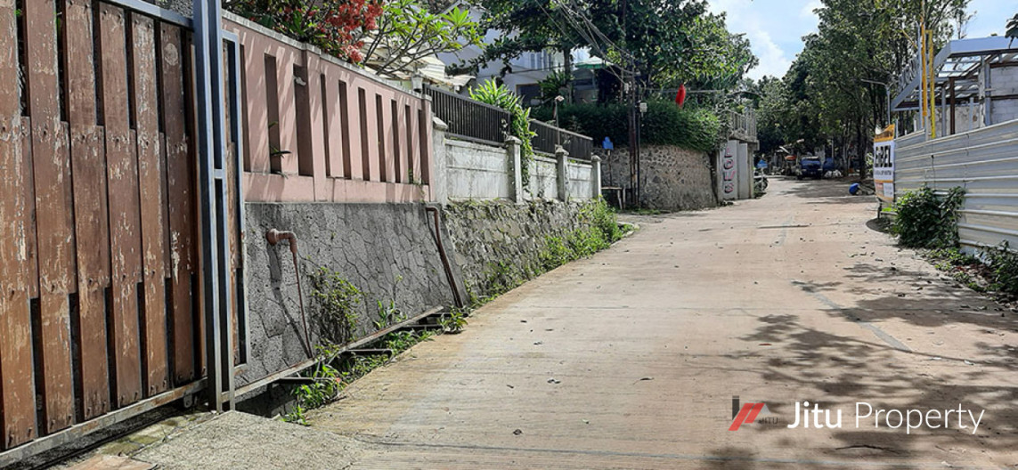Dijual Rumah Tiga Lantai Di Jalan Awi Ligar Raya Bandung