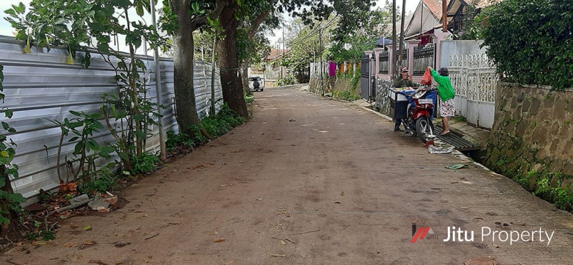 Dijual Rumah Tiga Lantai Di Jalan Awi Ligar Raya Bandung