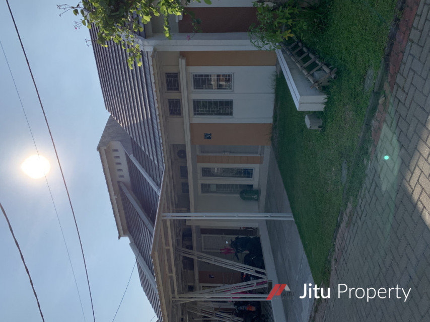 Rumah Dijual Furnished Dekat Stasiun Parung Panjang Bogor