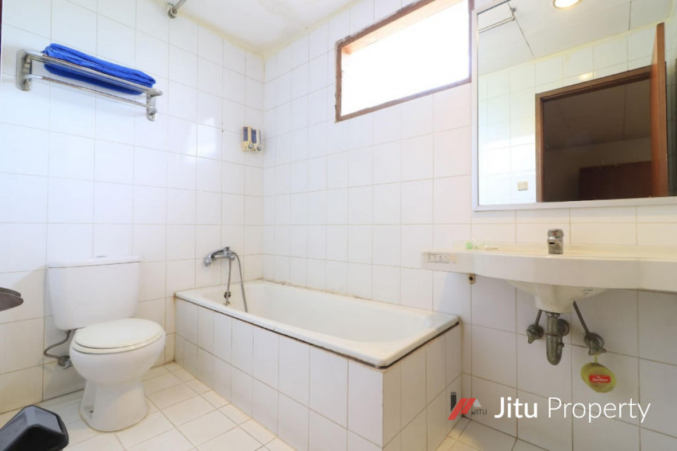 Dijual hotel prapanca kebayoran baru Jakarta Selatan SHM