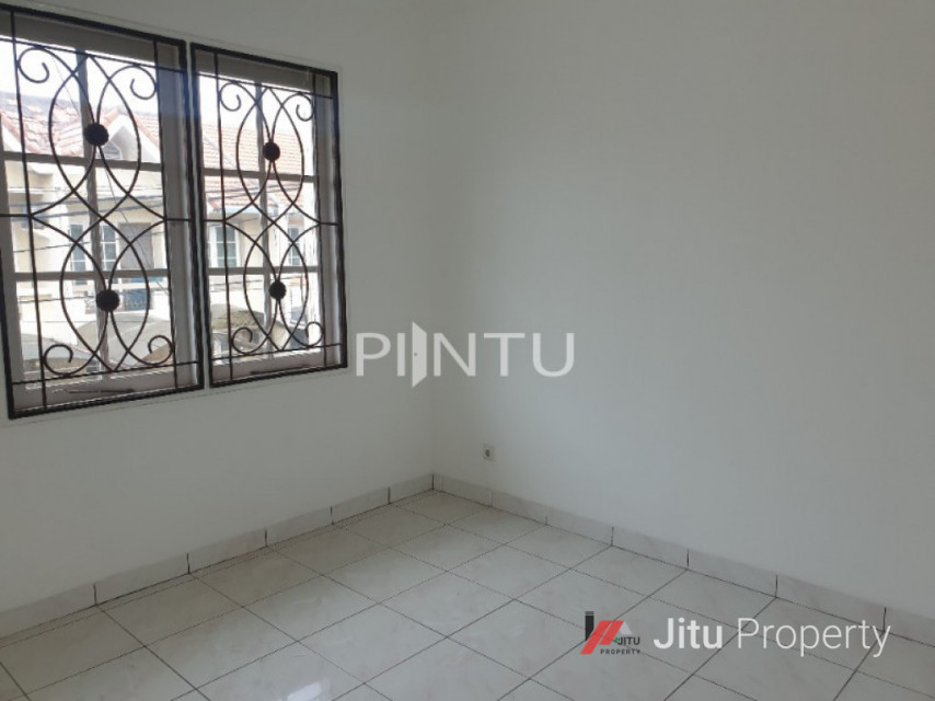 Rumah Dijual Lokasi Strategis Di Perumahan, Kalideres Jakarta Barat