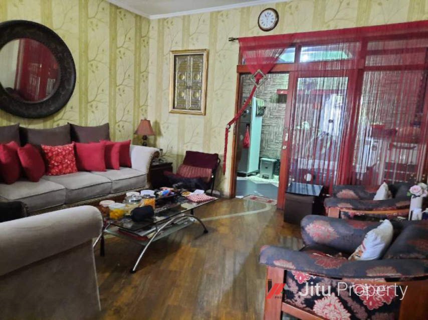 Rumah Dijual Bersih, Nyaman, Lokasi Strategis Di Bsd City Anggrek Loka