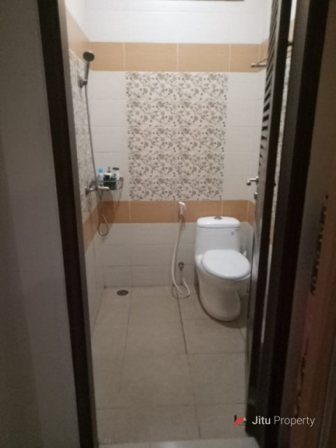 Rumah Dijual 2 Lantai, Minimalis Dan Lokasi Strategis Gambir