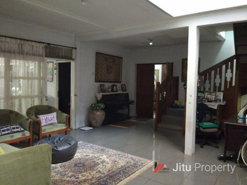 Rumah Dijual Dengan Lokasi Strategis Di Bintaro Jaya Sektor 2