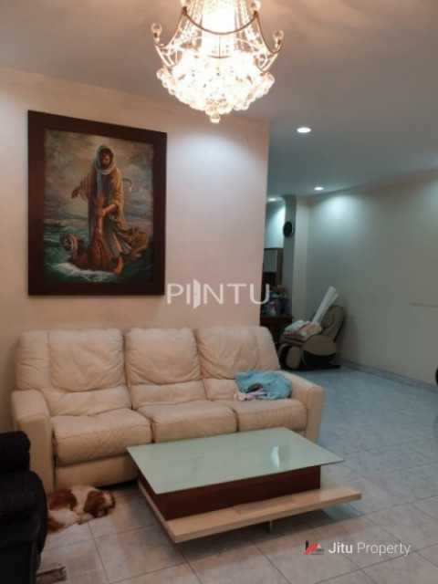 Rumah Dijual Untuk Keluarga Kecil Taman Palem Lestari Jakarta Barat