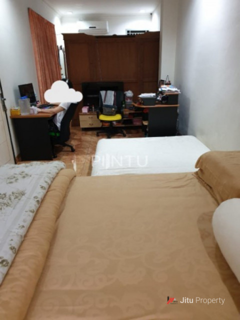 Rumah Dijual Untuk Keluarga Kecil Taman Palem Lestari Jakarta Barat