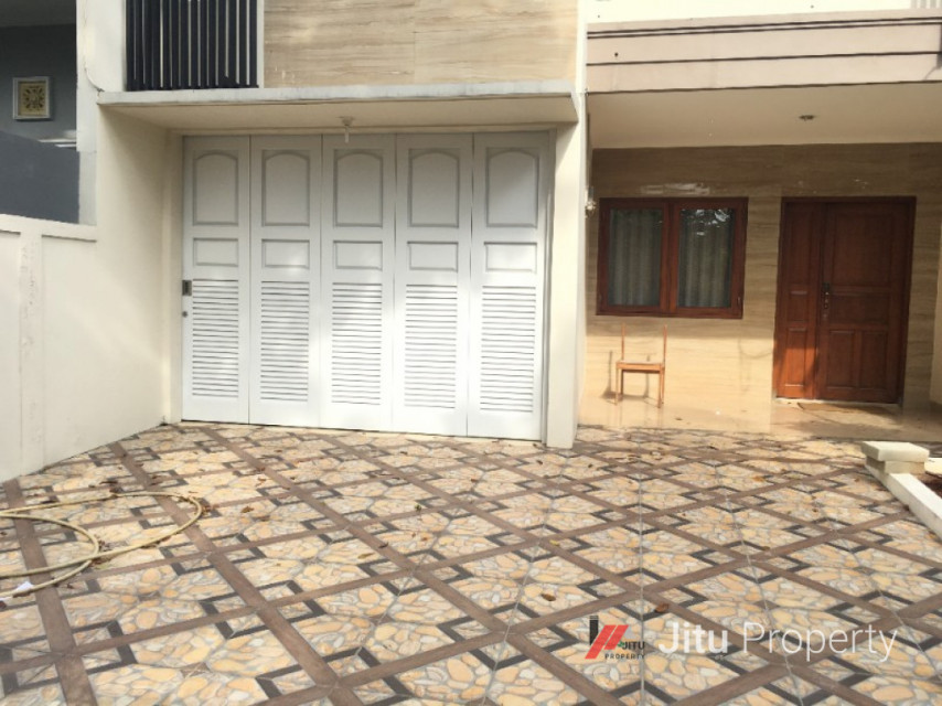 Rumah Dijual Jl. Laut Sulawesi KAV Dekat Toll Becakayu, Jatiwaringin