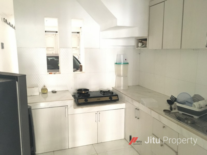 Rumah Dijual Jl. Laut Sulawesi KAV Dekat Toll Becakayu, Jatiwaringin