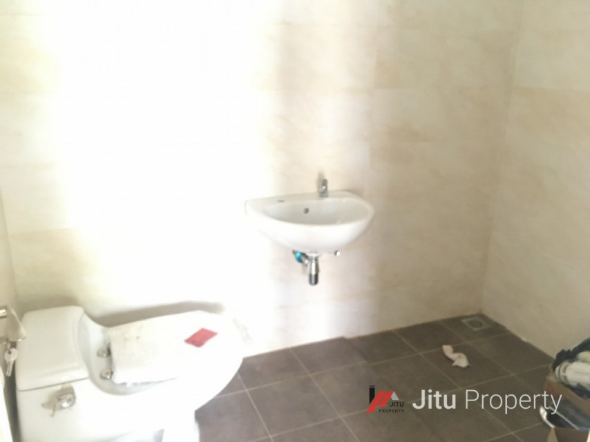 Rumah Dijual  lokasi Strategis Dekat Rs. Duren Sawit