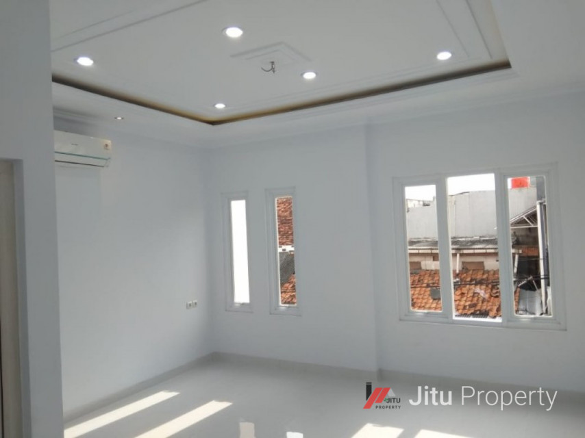 Dijual Rumah Bangunan Baru Jadi di Jl. Taruna Jaya Jakarta Pusat