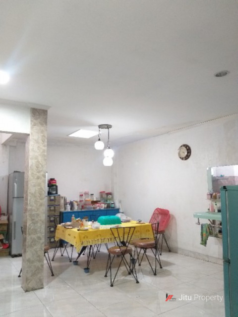 Dijual Rumah 2 Lantai Di Jelambar Wijaya Kusuma Jakarta Barat SHM