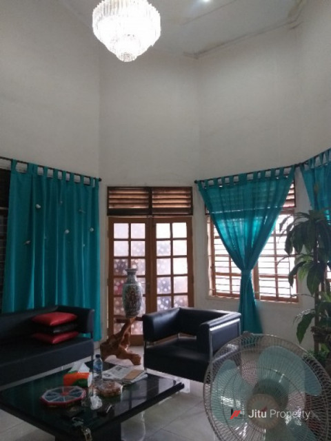 Dijual Rumah 2 Lantai Di Jelambar Wijaya Kusuma Jakarta Barat SHM