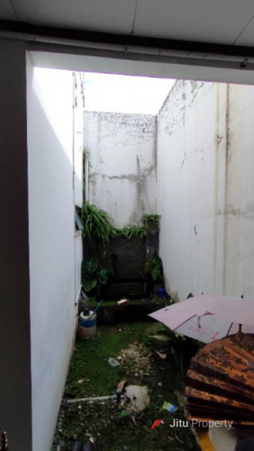 Dijual Rumah Siap Huni! Harga Nego! Di Cinere, Depok