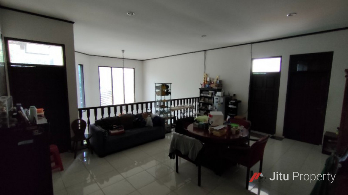 Dijual Rumah Siap Huni! Harga Nego! Di Cinere, Depok