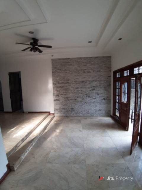 Dijual Rumah Perumahan Taman Rempoa Indah, Tangerang Selatan