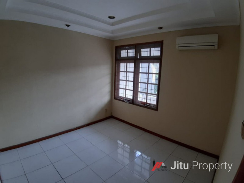 Dijual Rumah Perumahan Taman Rempoa Indah, Tangerang Selatan