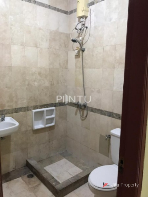 Dijual Rumah Srategis Perumahan Alam Raya  benda, Tangerang