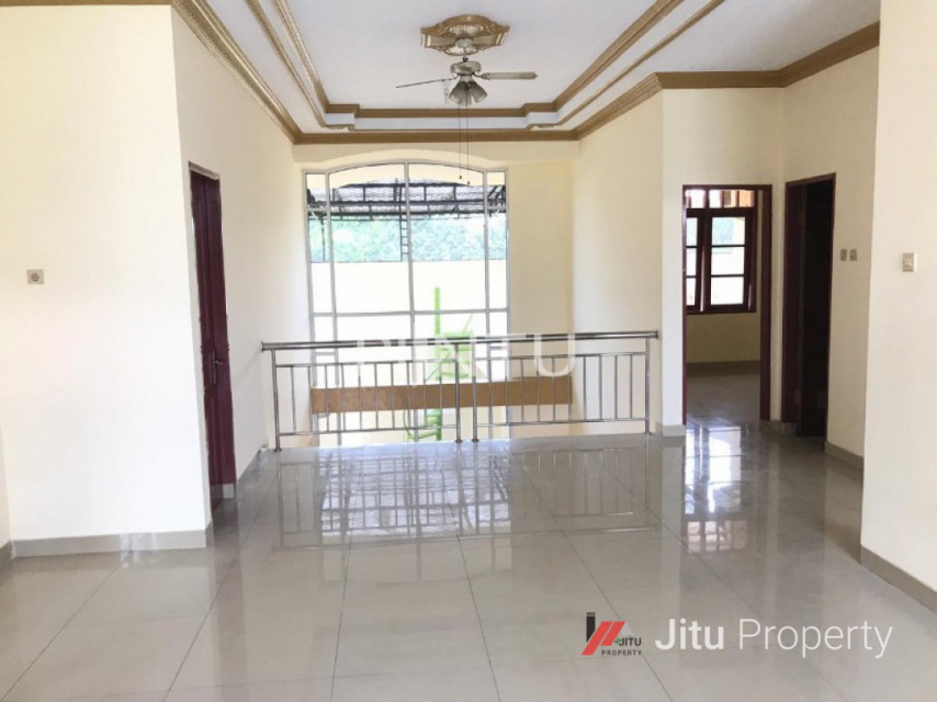 Dijual Rumah Srategis Perumahan Alam Raya  benda, Tangerang
