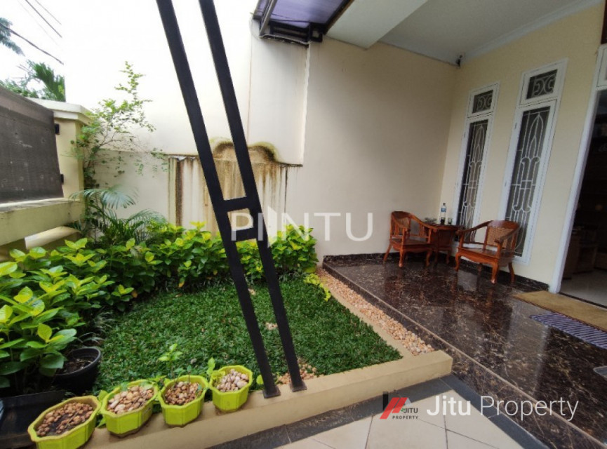 Rumah Dijual Dengan Desain Mewah Dan Luas Di Kawasan Strategis Cipadu