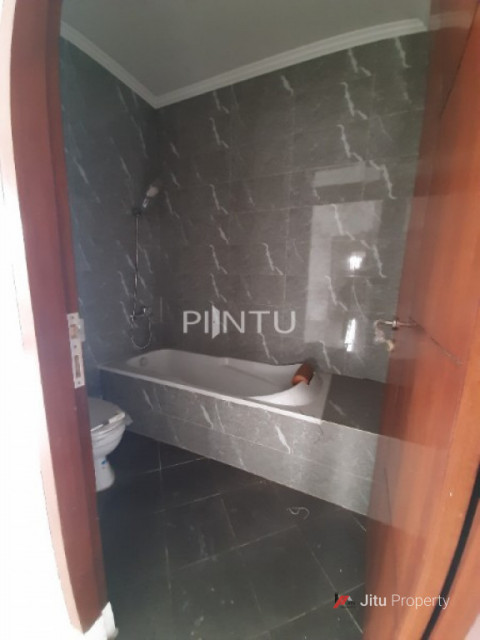 Dijual Rumah Strategis Di Ciputat Timur Tangerang Selatan
