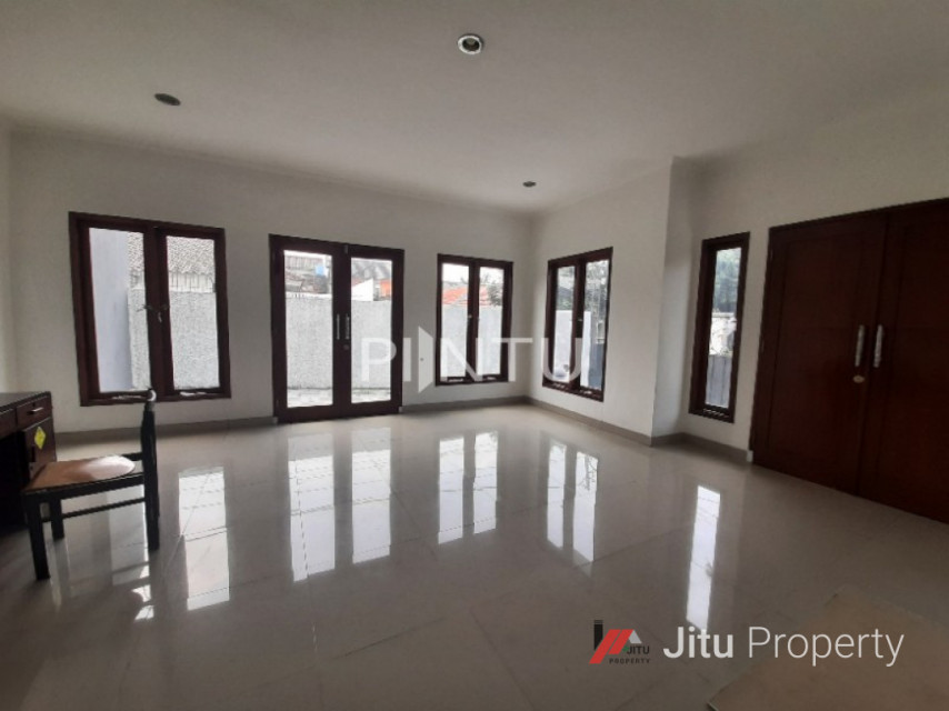 Dijual Rumah Strategis Di Ciputat Timur Tangerang Selatan