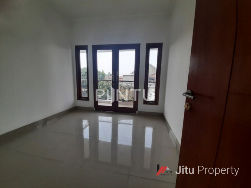 Dijual Rumah Strategis Di Ciputat Timur Tangerang Selatan