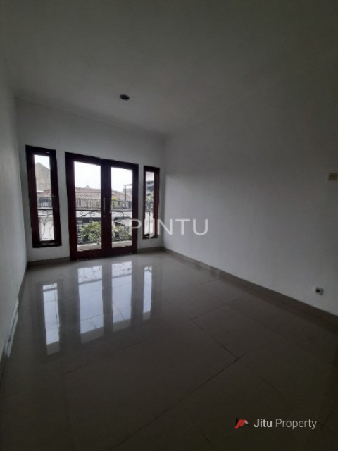 Dijual Rumah Strategis Di Ciputat Timur Tangerang Selatan
