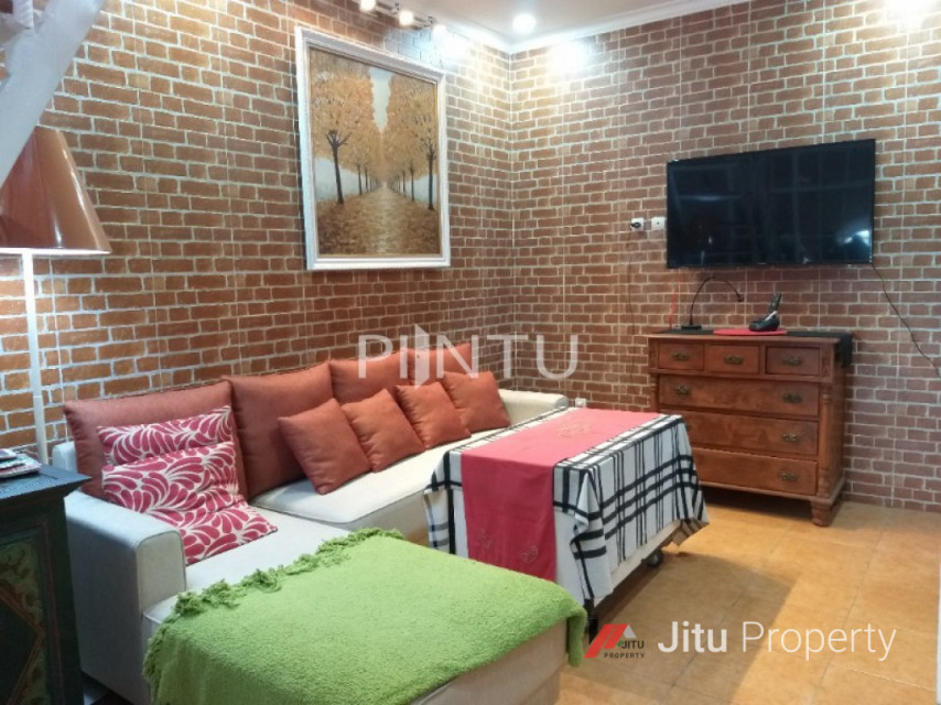 Dijual Rumah Strategis Minimalis 3 Lantai Di Komp Griya Kencana
