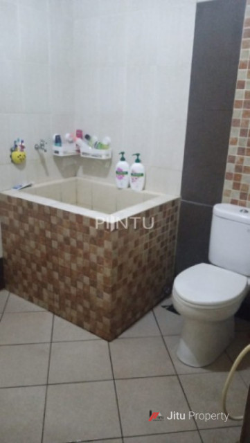 Rumah Dijual Strategis Di Jl. Cendrawasih V Ciputat Tangerang