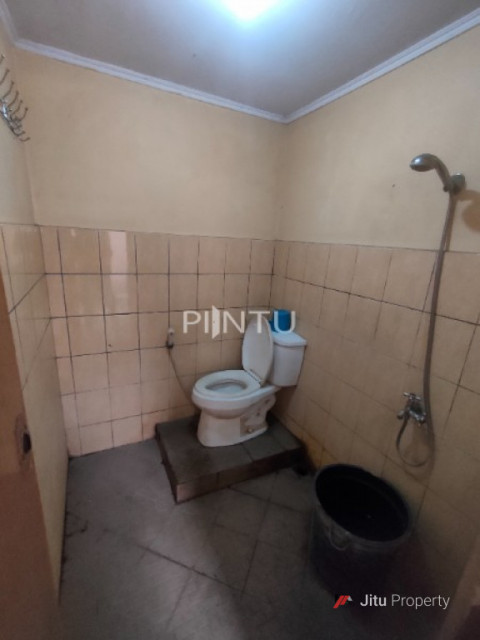 Dijual Cepat Rumah Atau Kost-kost An! Harga Nego!!