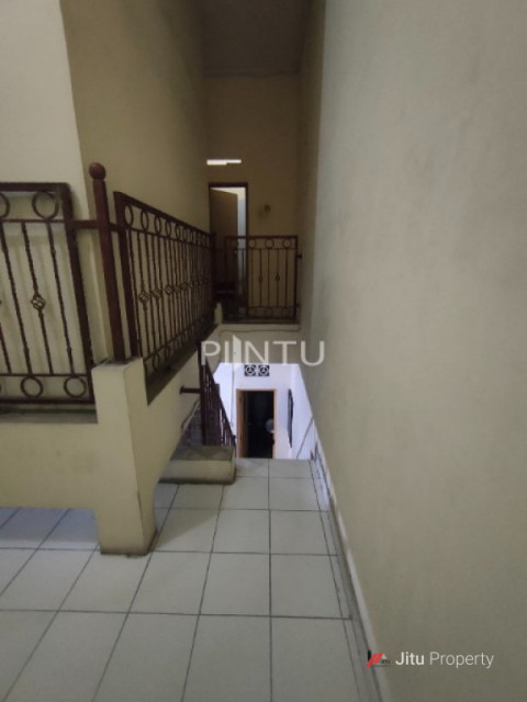 Dijual Cepat Rumah Atau Kost-kost An! Harga Nego!!