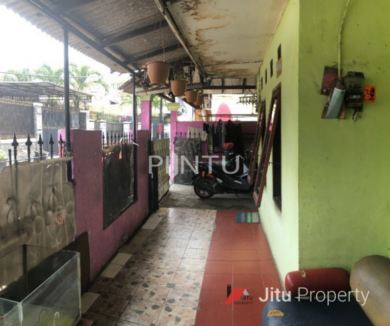 Dijual Rumah 3 Kamar + 6 Kontrakan Terjangkau Di Kemayoran