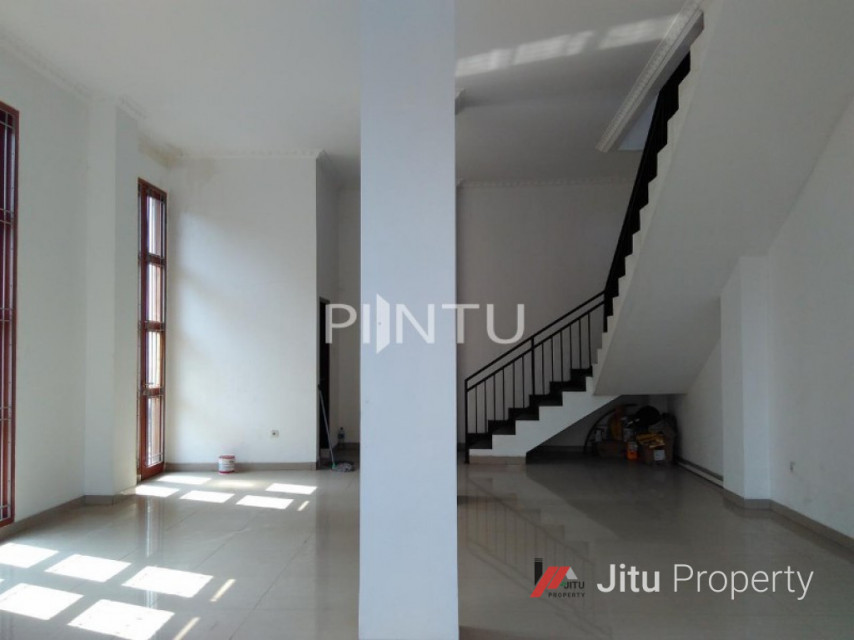 Ruko Dijual Kondisi Masih Mulus Dan Bagus Lokasi Yang Strategis