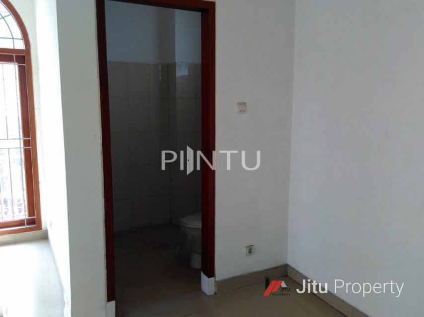 Ruko Dijual Kondisi Masih Mulus Dan Bagus Lokasi Yang Strategis