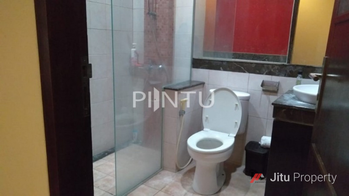 Rumah Dijual Mewah Furnished Serta lokasi Strategis Gandaria Utara