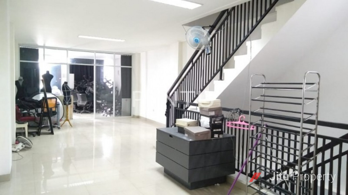 Ruko Dijual Dengan Lokasi Yang Strategis Di Rempoa, Tangerang Selatan