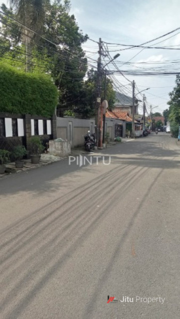 Rumah Dijual Ukuran Luas Dan Berlokasi Strategis Di Cipete