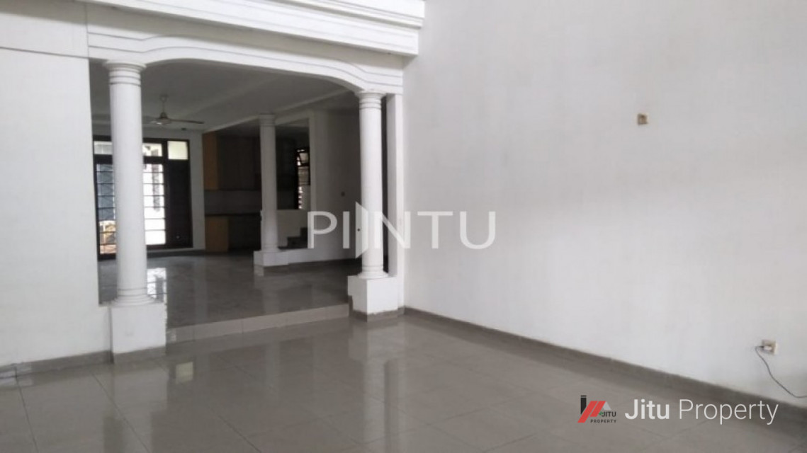 Rumah Dijual Ukuran Luas Dan Berlokasi Strategis Di Cipete