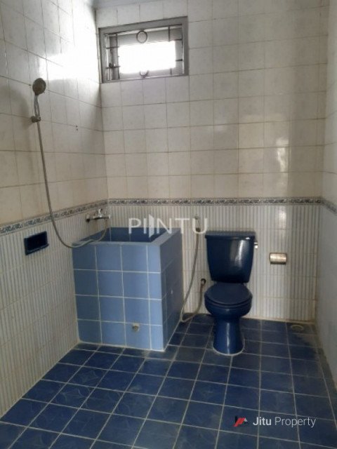 Rumah Dijual Mewah Desain Classic Berlokasi Strategis Di Pesanggrahan